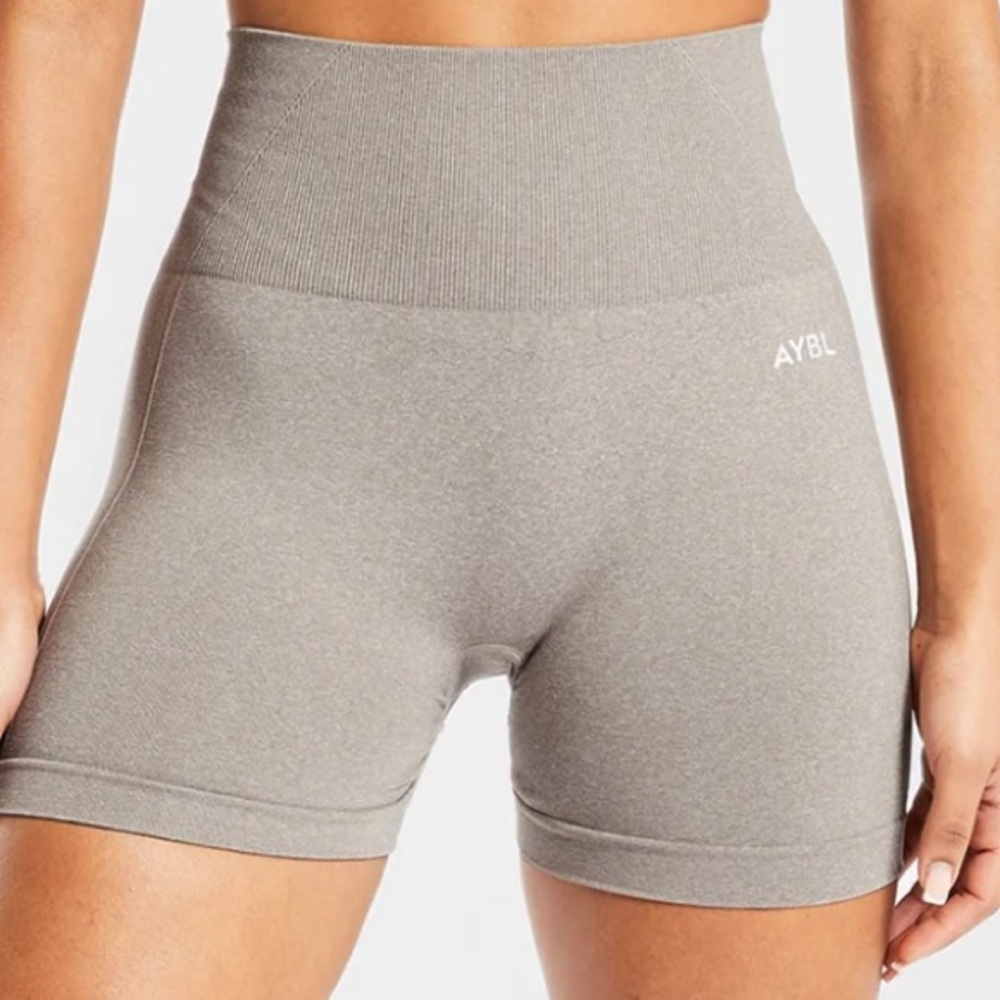 AYBL Empower Seamless Shorts w scrunch
